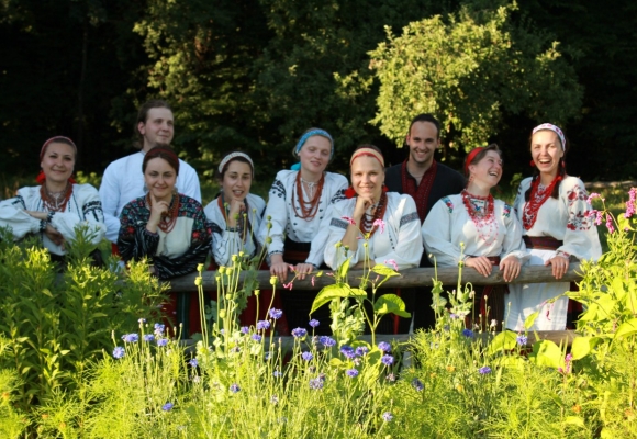 У Хмельницькому відбудеться святковий концерт молодіжного фольклорного гурту «Ладовиці»