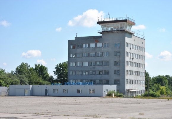 Хмельницький аеропорт ще довго не прийматиме літаки через аварійний стан