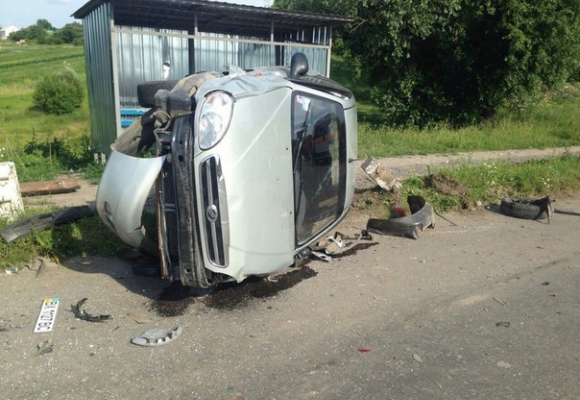 В ДТП на Ружичній постраждало двоє хлопців