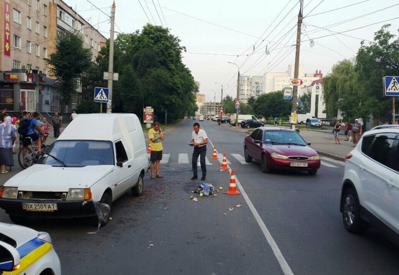 У Хмельницькому водій збив бабусю