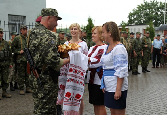 До Хмельницького повернулися 60 міліціонерів із зони АТО