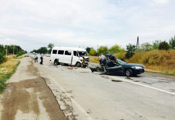 Аварія на Хмельниччині: водій загинув