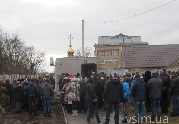 Хмельничани просять не перешкоджати будівництву храму Московського патріархату