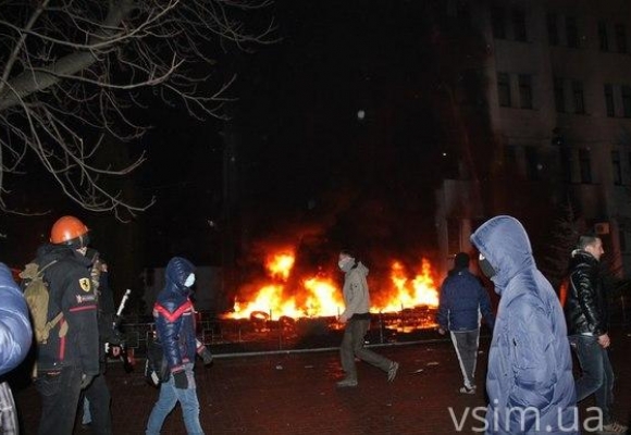 За стрілянину під стінами СБУ у Хмельницькому досі ніхто не відповів